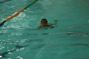برگزاری مسابقات شنا در استخر هلال احمر ساوه